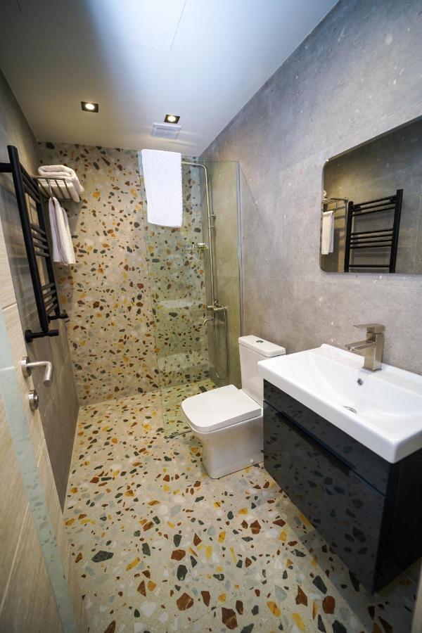 B&M Hotel 예레반 외부 사진